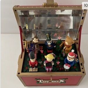 Vintage Christmas Music Box